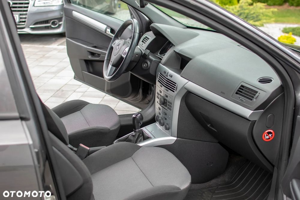 Opel Astra - 38