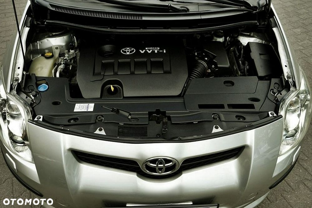 Toyota Auris - 13