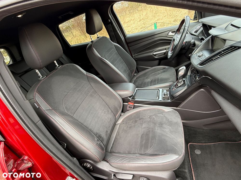 Ford Kuga 2.0 TDCi AWD ST-Line - 23