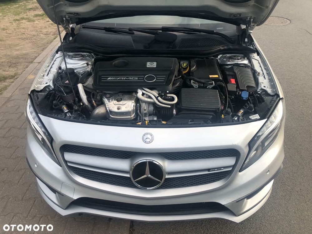 Mercedes-Benz GLA 45 AMG 4Matic 7G-DCT - 35