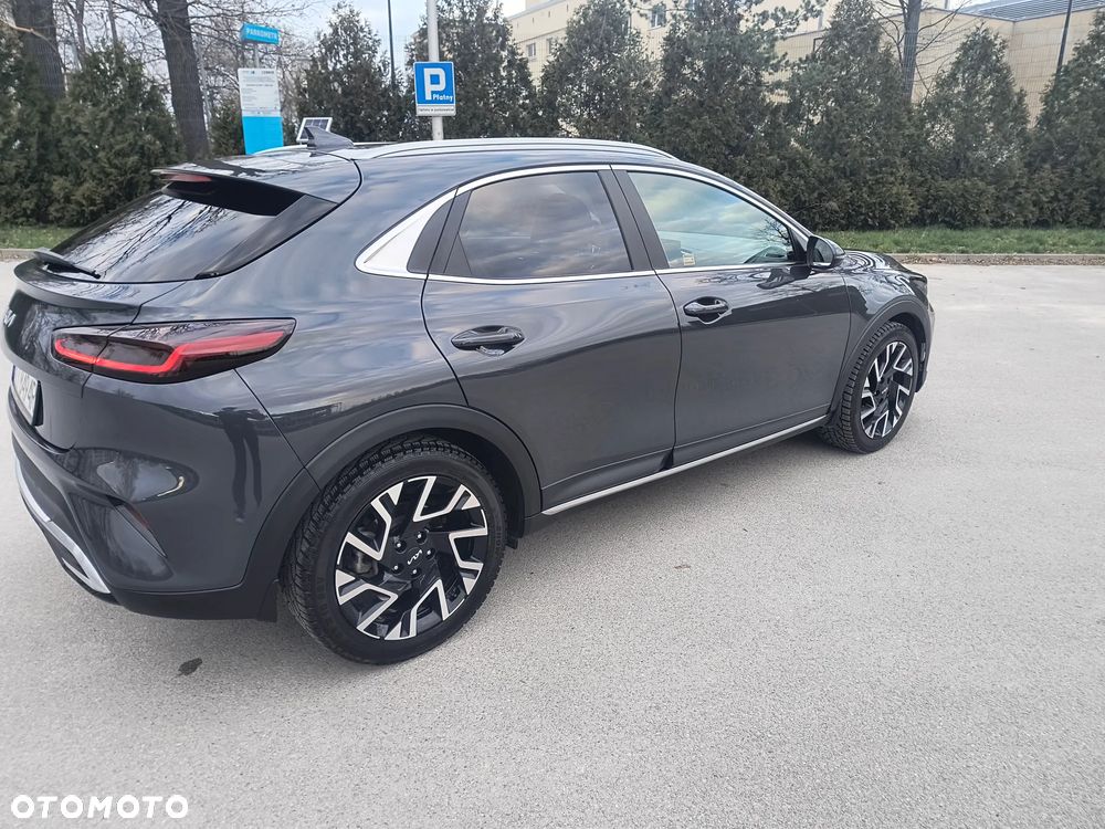 Kia XCeed 1.5 T-GDI Business Line DCT - 4