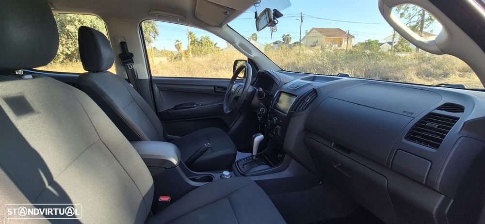 Isuzu D-Max - 9
