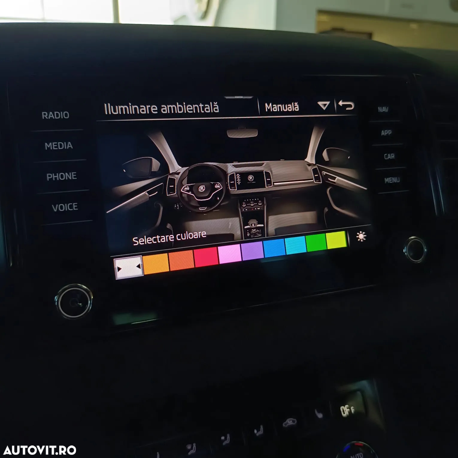 Skoda Karoq 2.0 TDI 4X4 DSG Sportline - 18