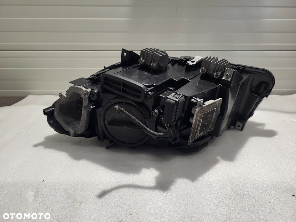 BMW 5 F10 XENON SKRĘTNY PRZÓD STRONA PRAWA  7203252 - 8