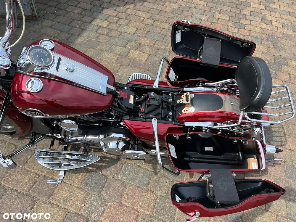 Harley-Davidson Touring Road King - 23