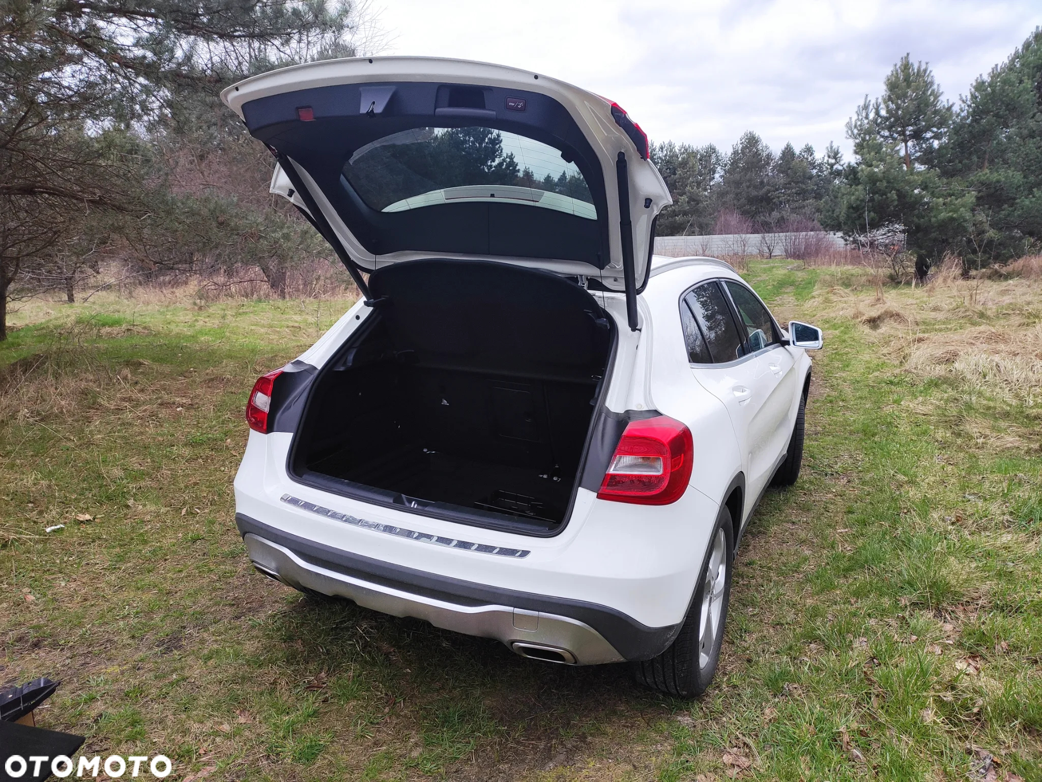 Mercedes-Benz GLA 250 4Matic 7G-DCT - 5