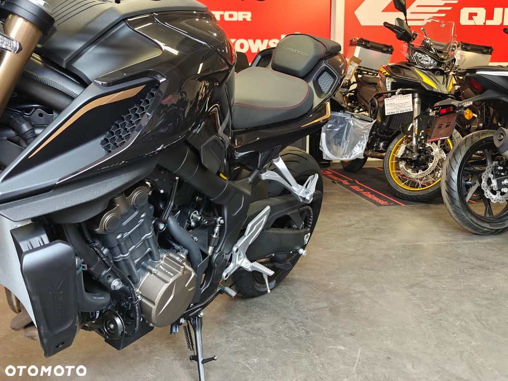 QJMOTOR SRK 800 - 2