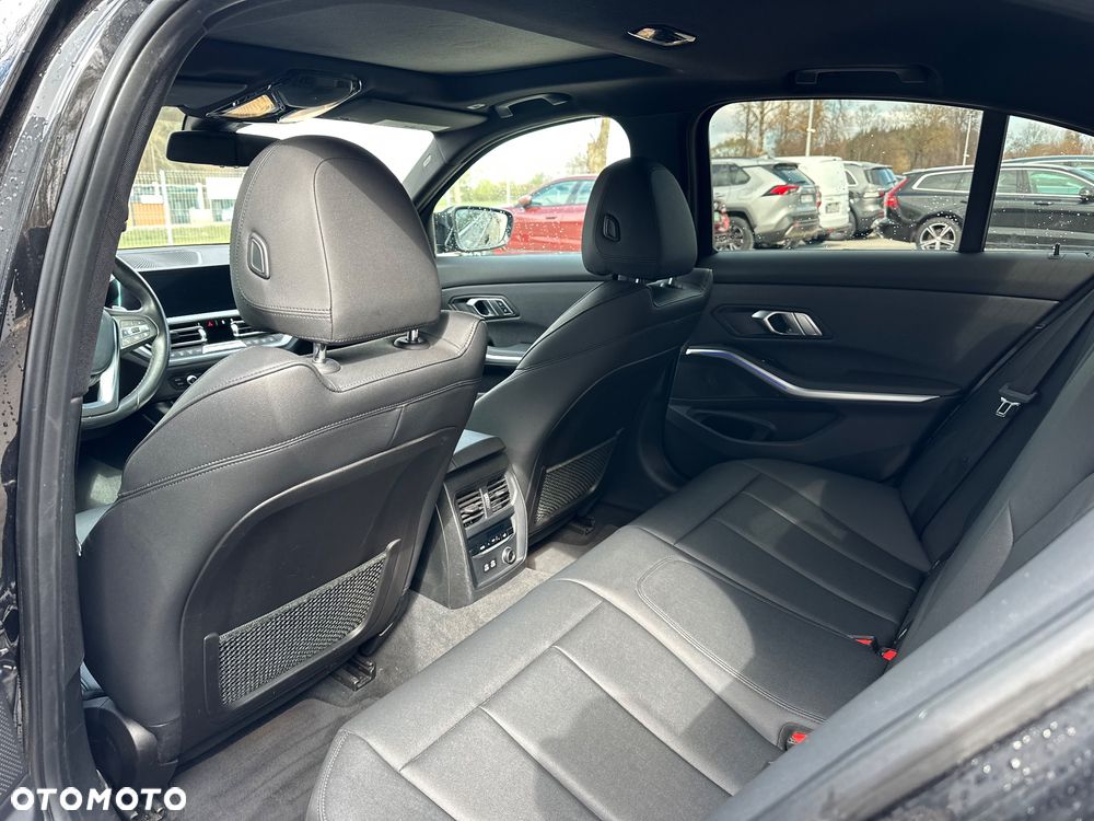 BMW Seria 3 328i xDrive - 9
