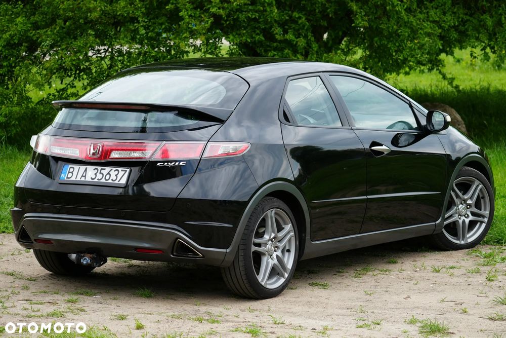 Honda Civic 1.8i-VTEC 50 Jahre Edition - 6