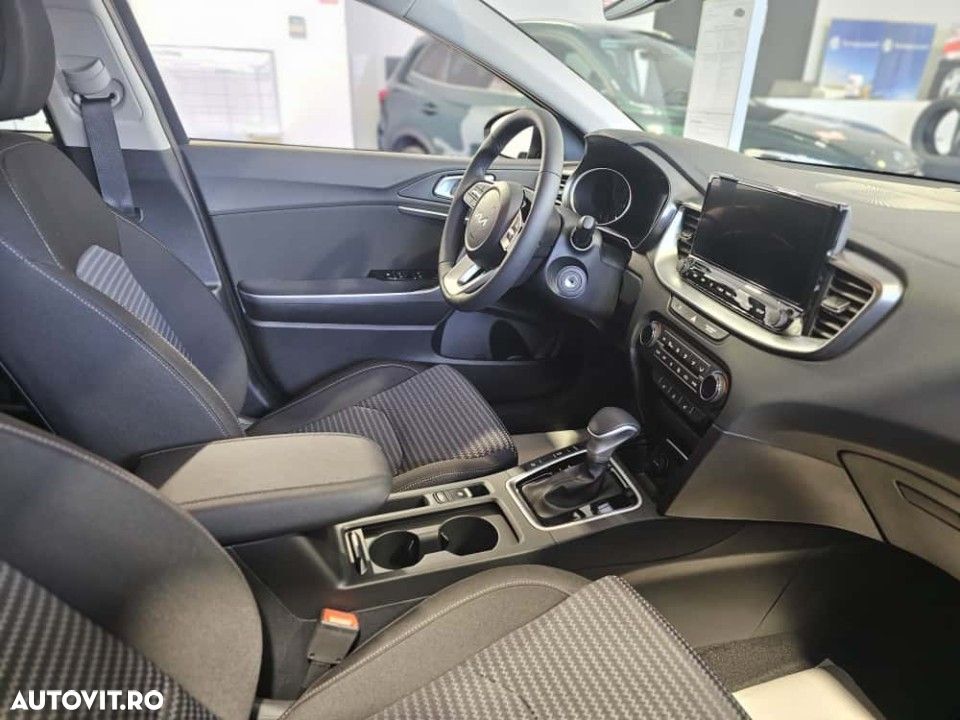 Kia XCeed 1.6 T-GDI 7DCT City - 10