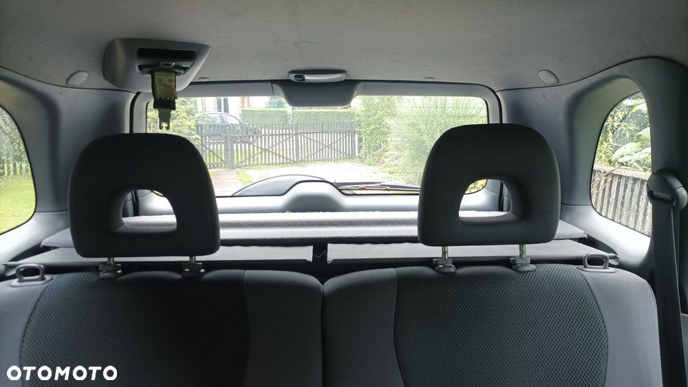Toyota RAV4 2.0 D-4D 4x4 - 10