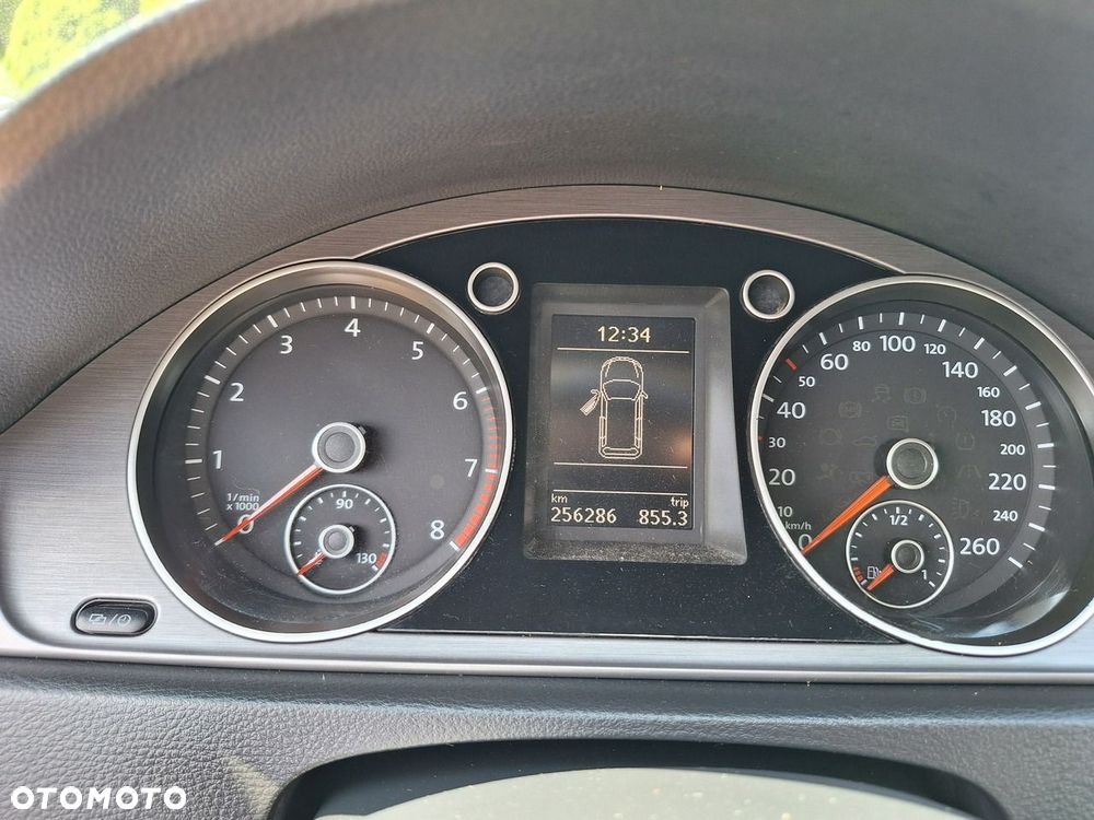 Volkswagen Passat - 21