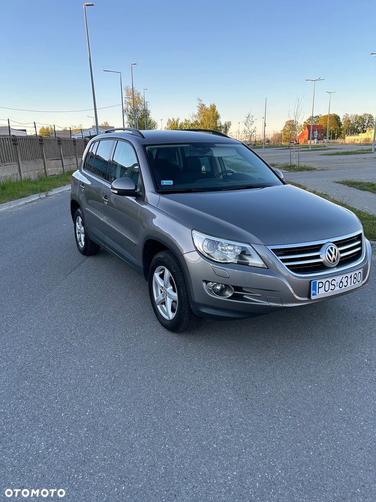 Volkswagen Tiguan 2.0 TDI DPF 4Motion Track & Field - 4