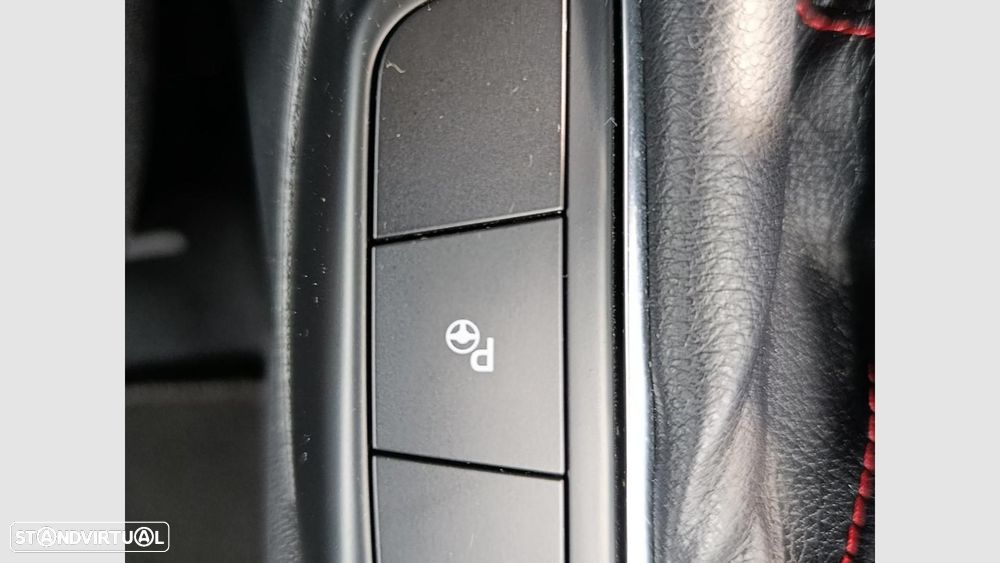 Ford Focus 1.0 EcoBoost MHEV ST-Line - 23