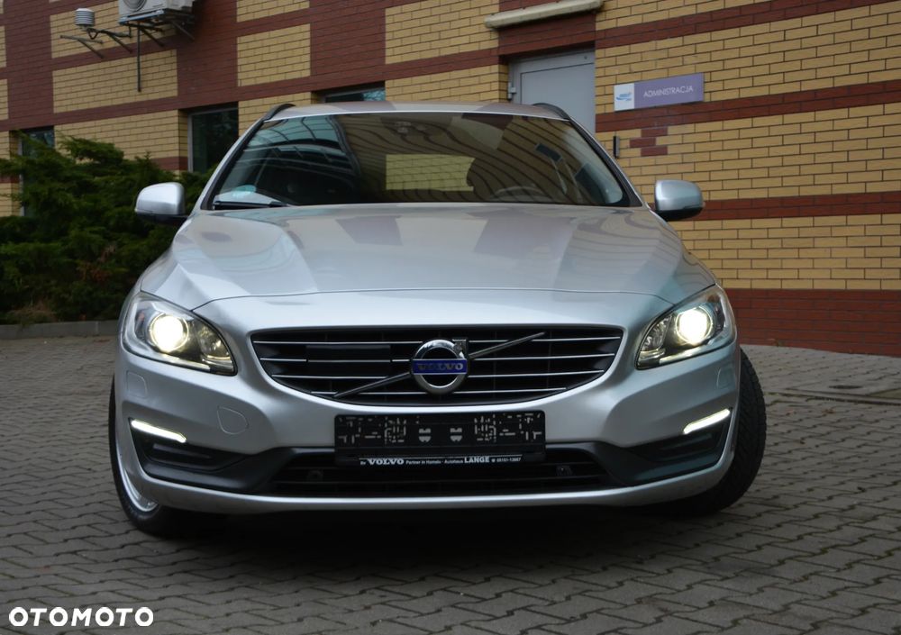 Volvo V60 D4 Geartronic Summum - 31