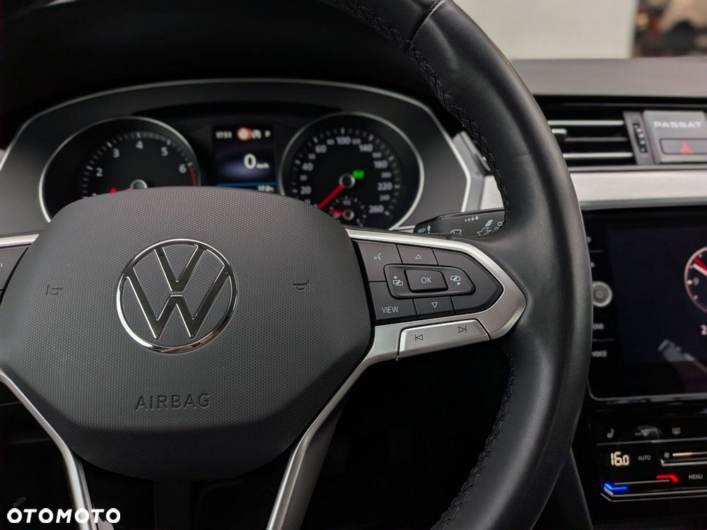 Volkswagen Passat 2.0 TSI Business DSG - 18