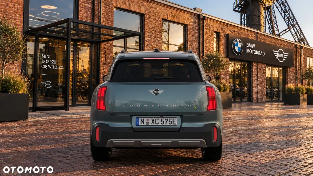 MINI Countryman SE ALL4 66.5kWh Linia Favoured - 23