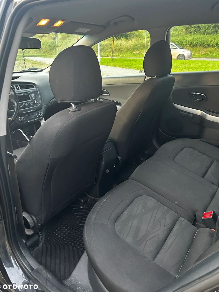 Kia Ceed - 8