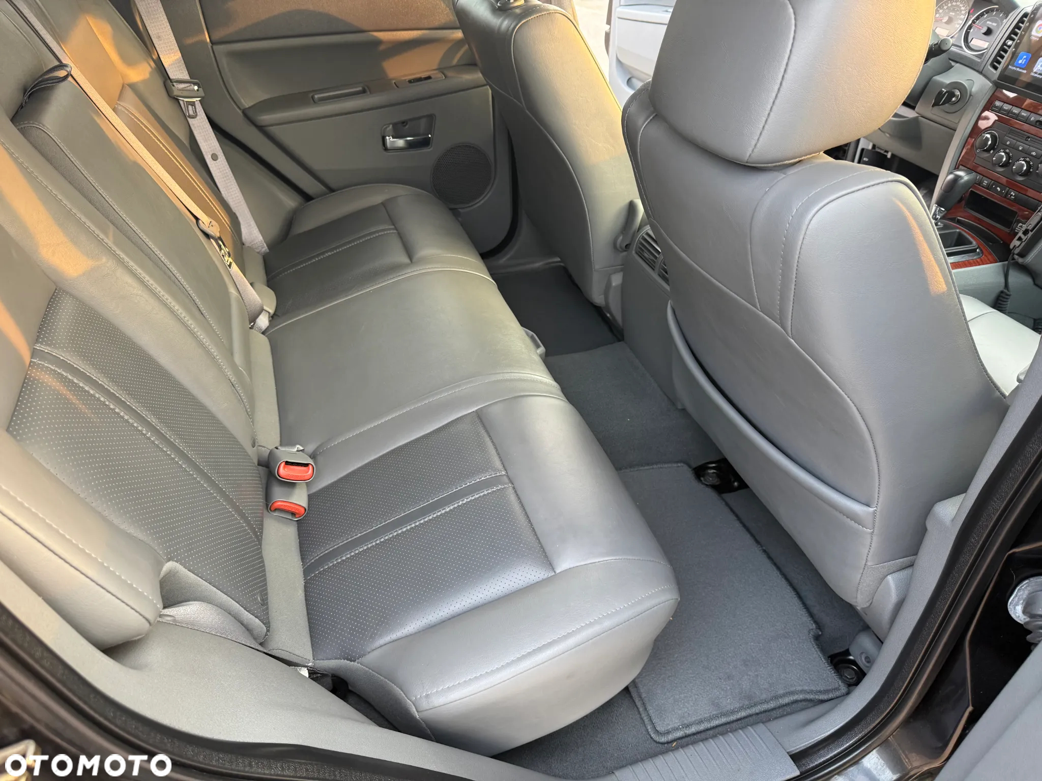 Jeep Grand Cherokee 5.7 V8 Limited Executive - 32