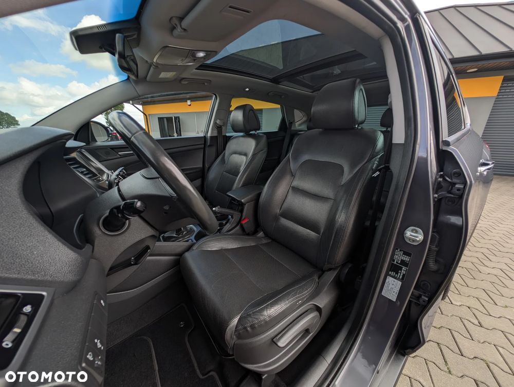 Hyundai Tucson 1.7 CRDI BlueDrive Style 2WD - 34