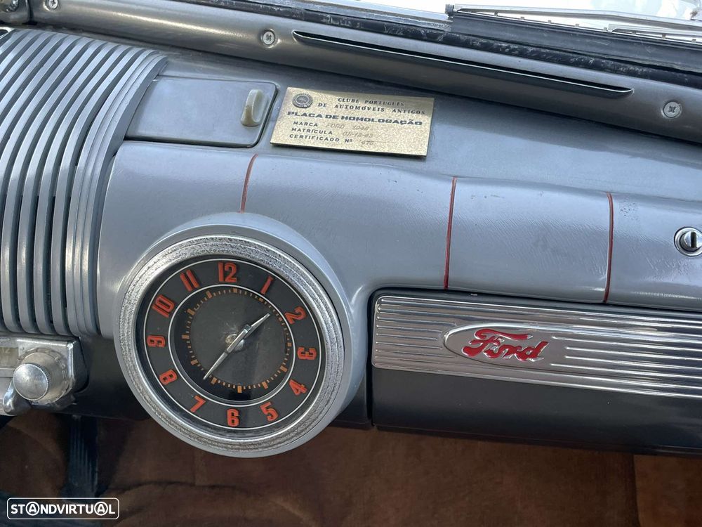 Ford Super De Luxe - 23