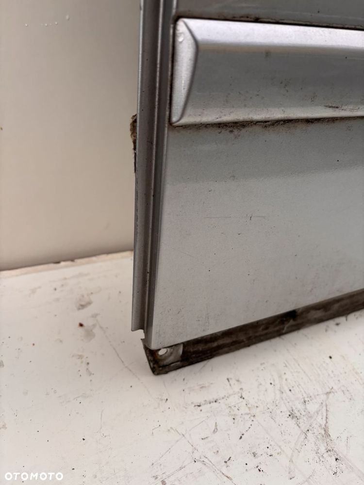 Drzwi lewy tył sedan/kombi Audi A4 B7 LZ7W - 2