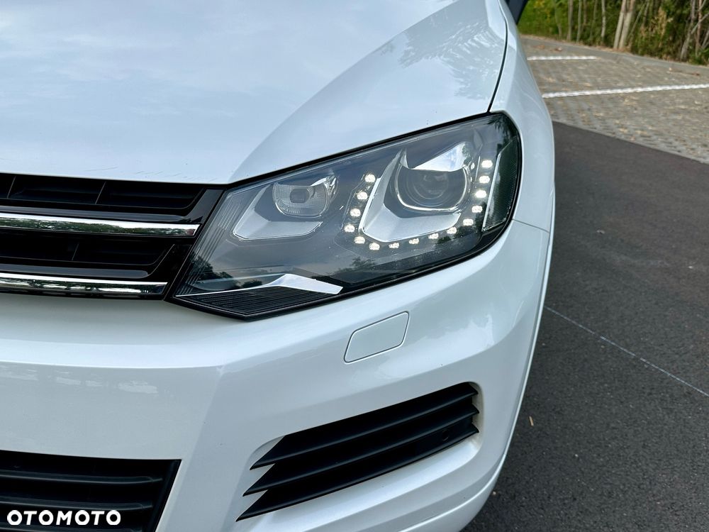 Volkswagen Touareg - 17