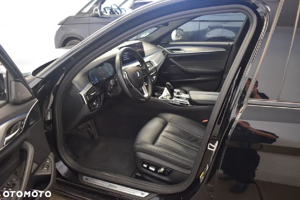 BMW Seria 5 530e M Sport sport - 4