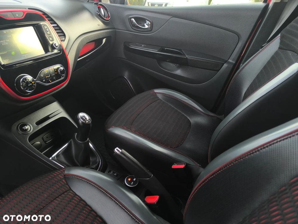 Renault Captur 0.9 Energy TCe Helly Hansen - 16