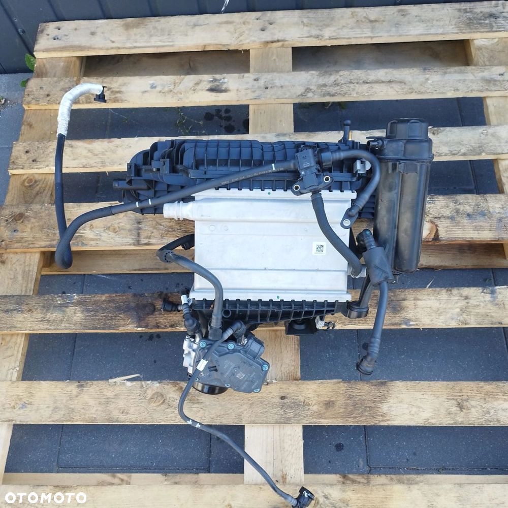 KOLEKTOR SSĄCY CHŁODNICA INTERCOOLER BMW M2 G87 M3 G80 M4 G82 G83 8092584