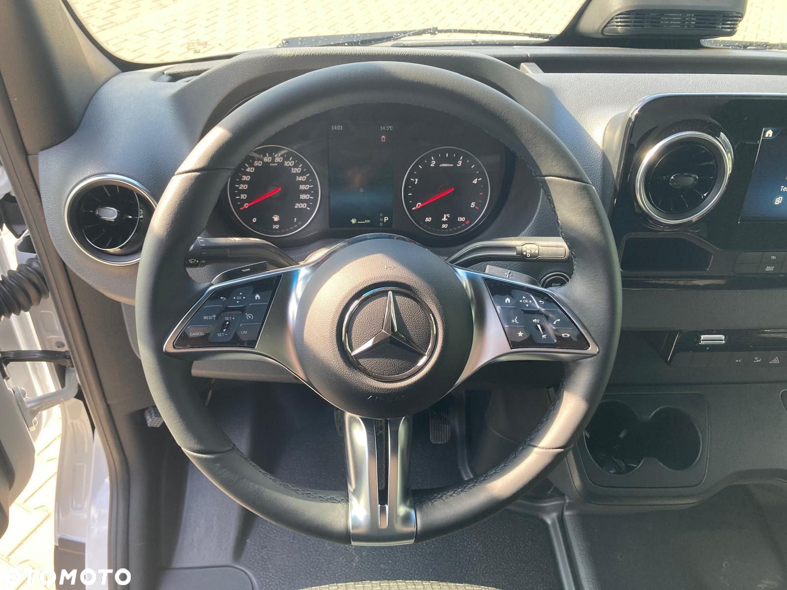 Mercedes-Benz Sprinter 519 CDI OM654 - 11