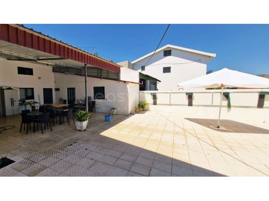 Estalagem com alojamento local (AL), café, restaurante e bombas de ... - Grande imagem: 5/28