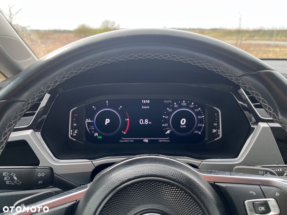 Volkswagen Touran - 16