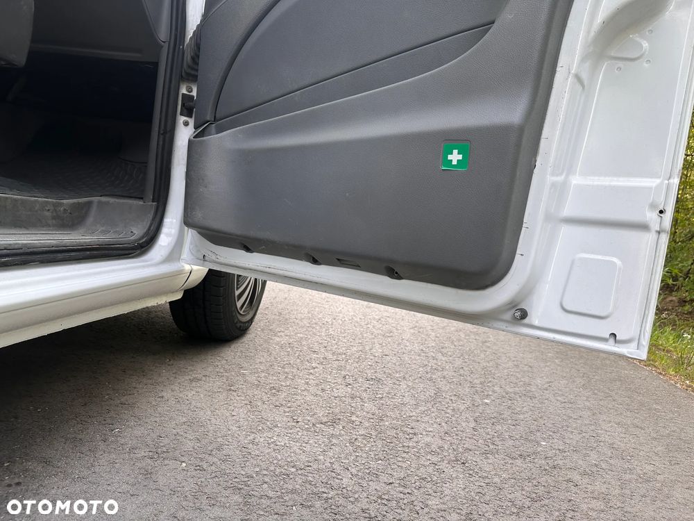 Mercedes-Benz Vito 639.703 - 25