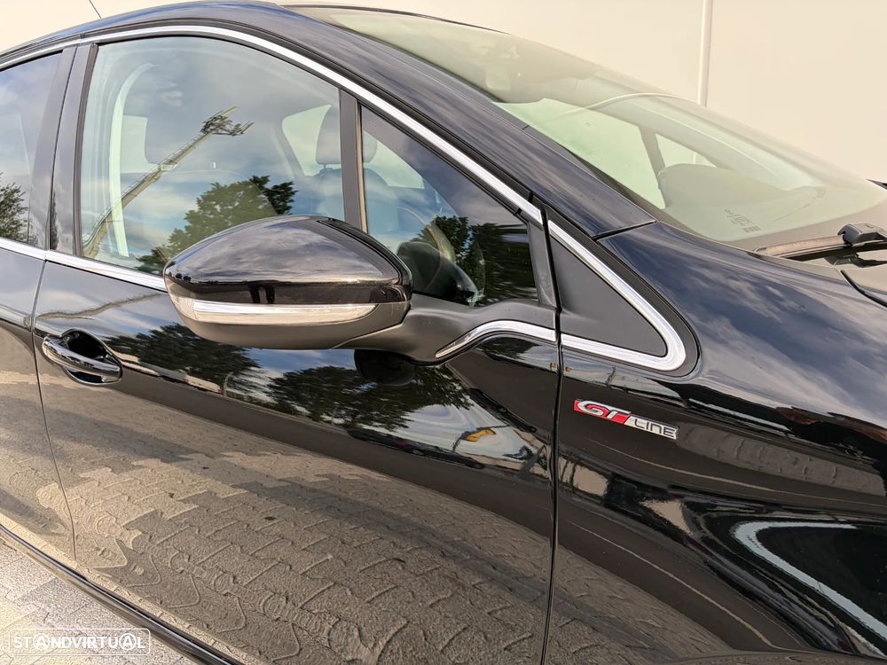 Peugeot 208 - 11