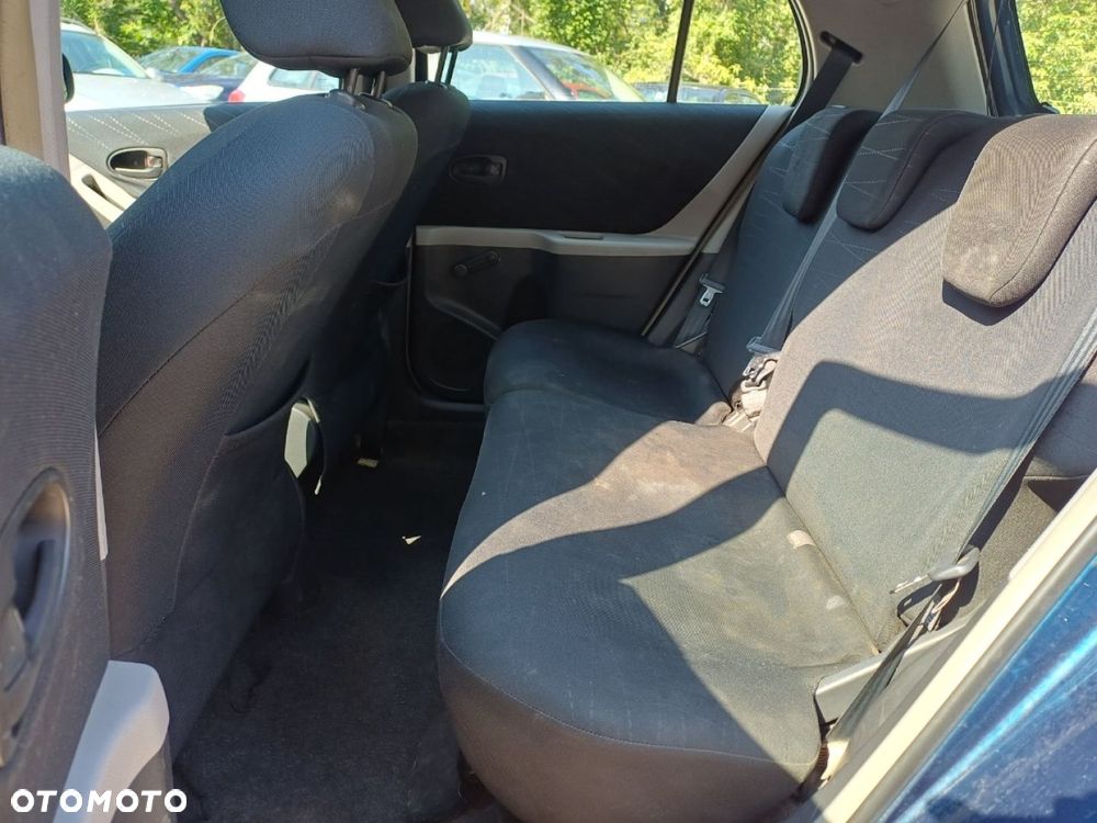 Toyota Yaris - 9
