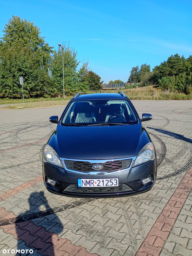 Kia Ceed - 3