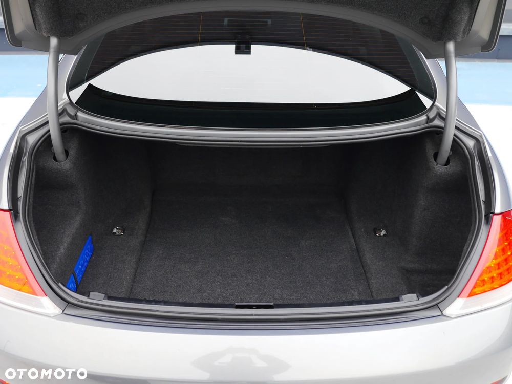 BMW Seria 6 645Ci - 28