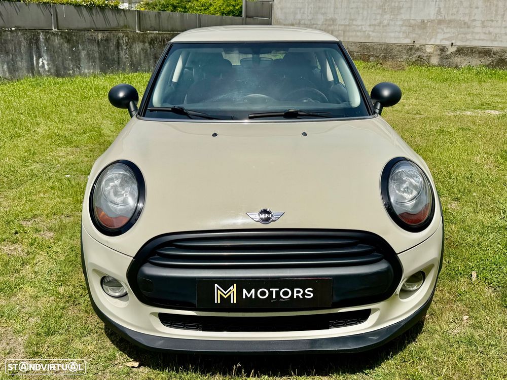 MINI 3 Portas Cooper D - 19
