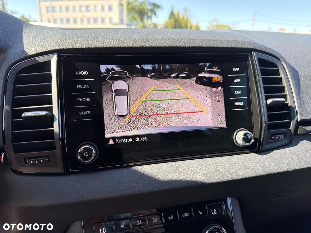 Skoda Karoq 1.5 TSI ACT Sportline DSG - 6