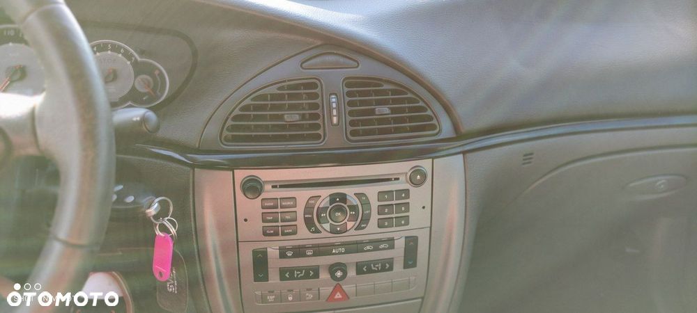 Citroën C5 II 2.0i 16V Exclusive - 11