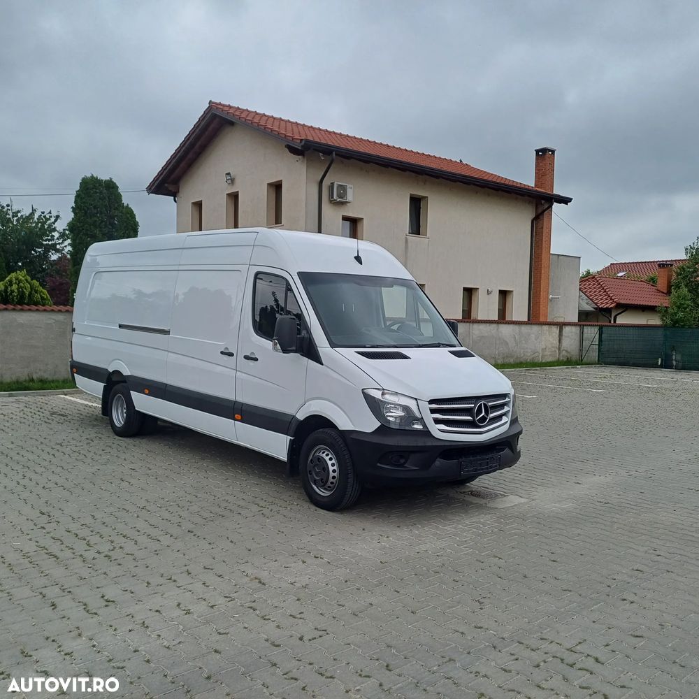 Mercedes-Benz Sprinter - 2