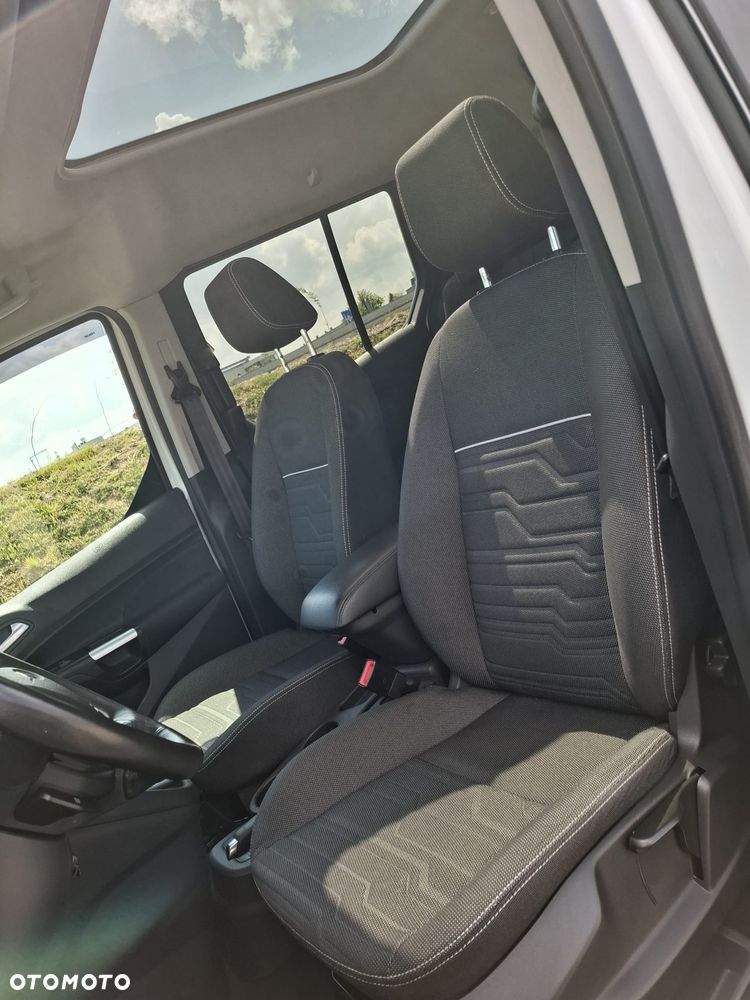 Ford Tourneo Connect Grand ver-grand-1-5-tdci-start-stop-titanium - 17