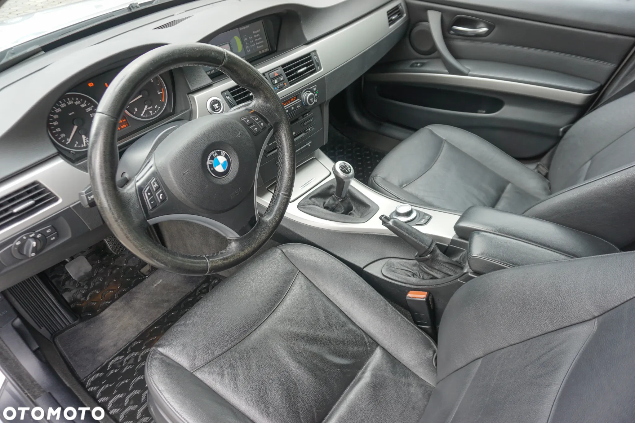 BMW Seria 3 325d - 9