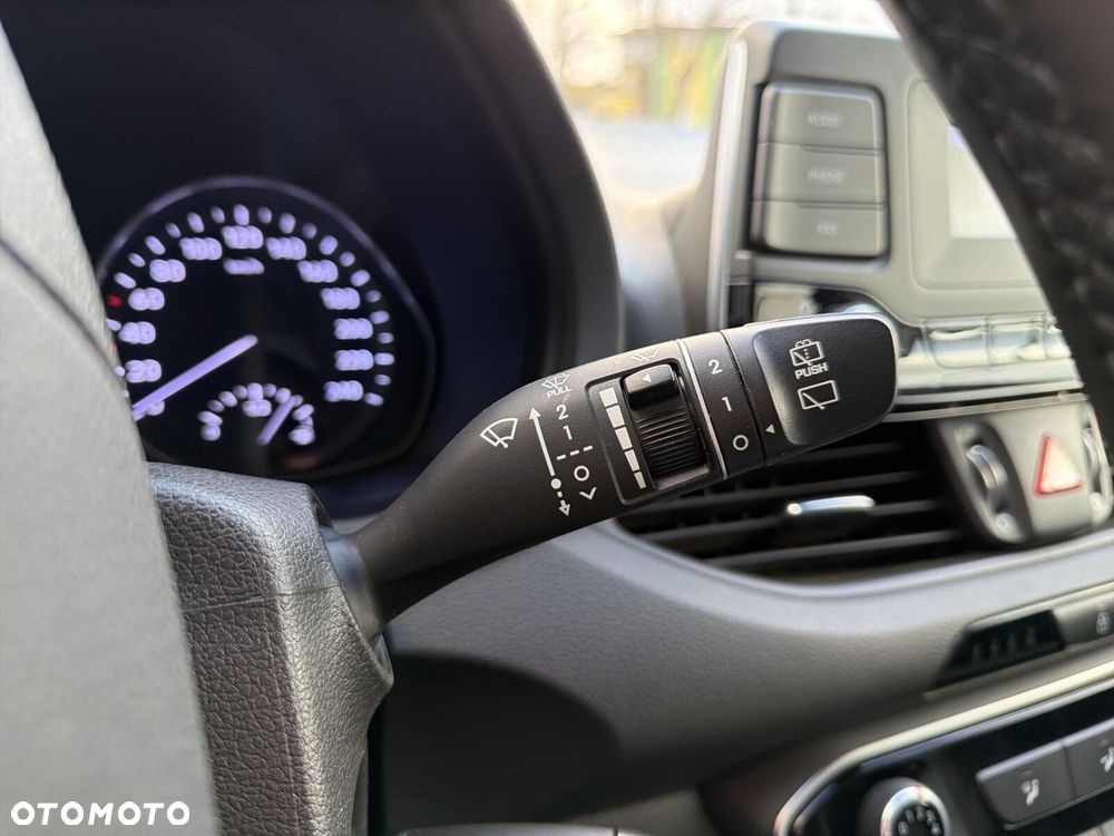 Hyundai i30 1.5 DPI Modern - 24