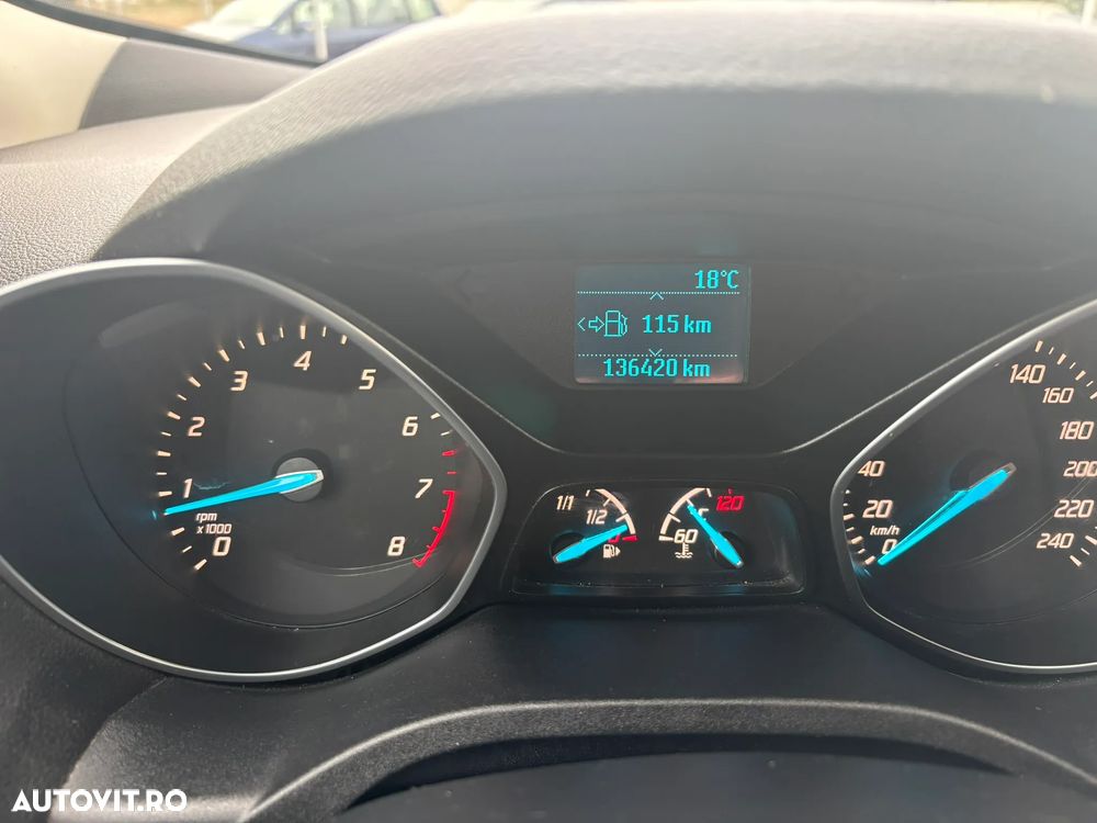 Ford Kuga - 21