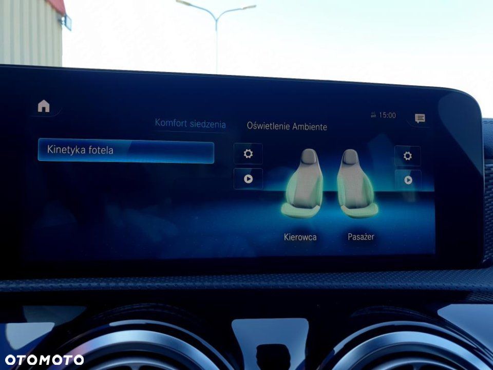 Mercedes-Benz CLA - 32