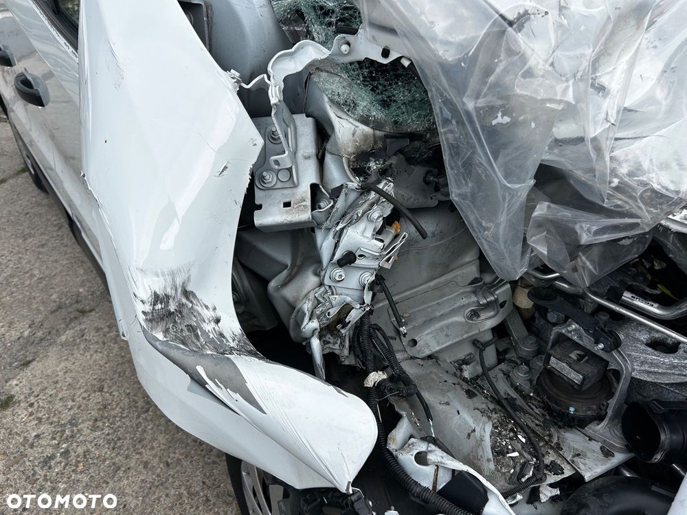 Renault TRAFIC - 13