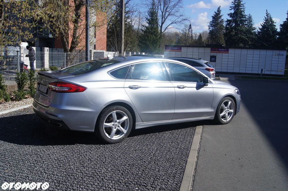 Ford Fusion - 22