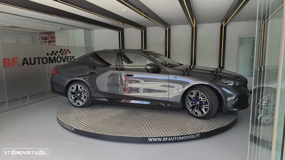 BMW i5 eDrive40 Pack Desportivo M Pro - 10